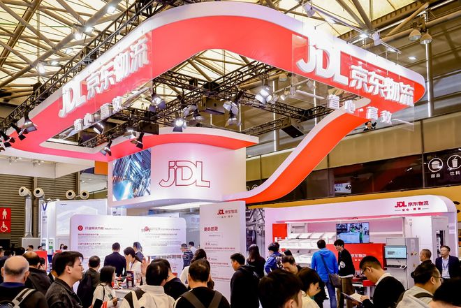 “智狼”机器人全新发布！京东物流全场景科技成果亮相CeMAT