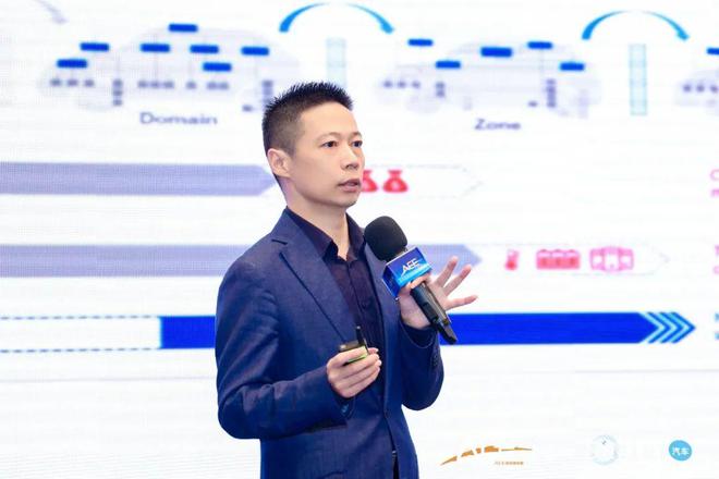 群英荟萃巅峰对话汽车供应链数智化创新峰会2024璀璨落幕(图1)