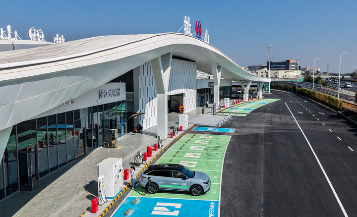 回家的路就是年——2025年春运启程观察(图5)