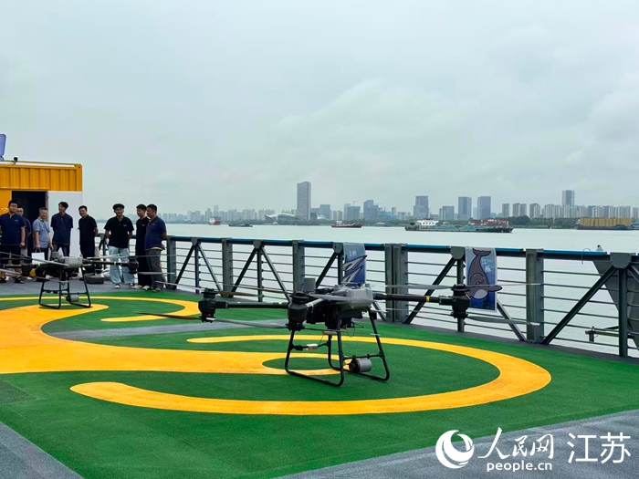 在南京江上也能点外卖(图1)