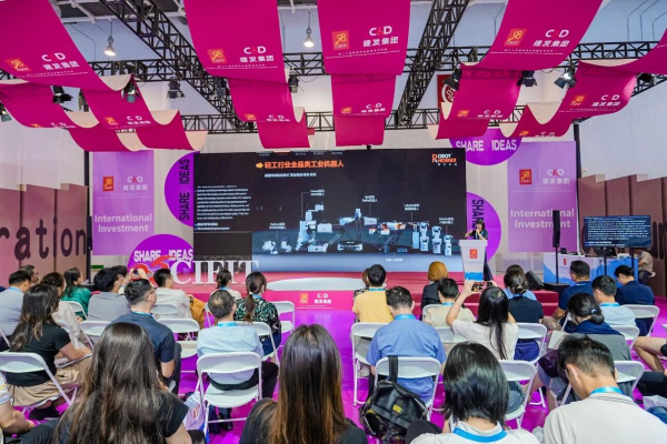 翼菲科技投洽会及非交易路演引发资本关注全球化战略加速工业机器人出海(图1)