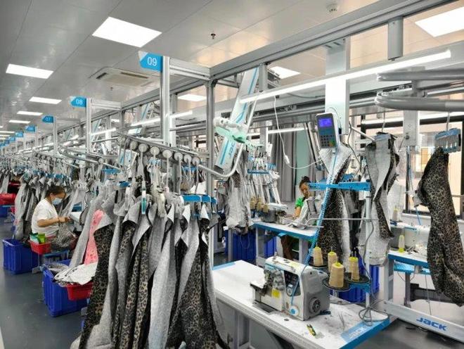 “城”势而上·人工智能+｜天门织“智”：AI赋能服装业跨越发展(图3)