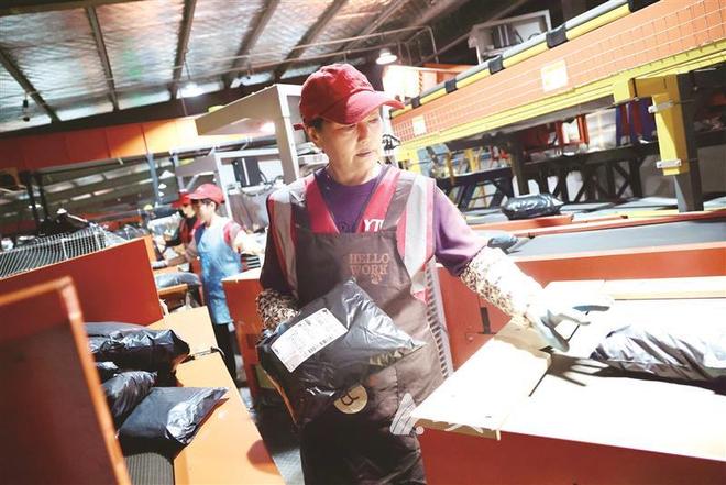 “小快递”托起“大产业”