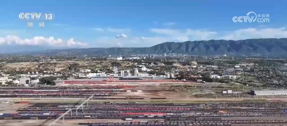 迈向“十五五”美丽图景·一线见闻“硬核”支撑发力“钢铁驼队”加速启程