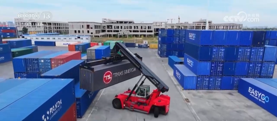 迈向“十五五”美丽图景·一线见闻“硬核”支撑发力“钢铁驼队”加速启程(图10)