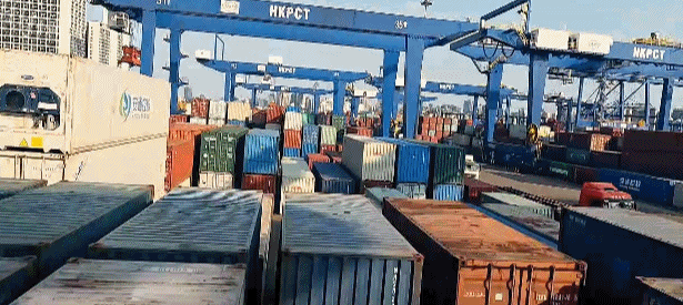 把“海港”搬到内陆！“三不沿”地区这样拥抱世界丨两会时间·我们的开局(图7)