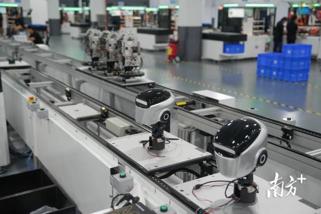 广东人形机器人“超级工厂”如何练成？(图2)